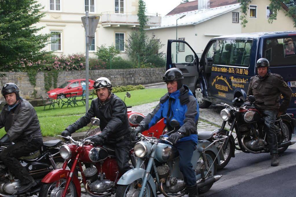 Gasthof 'Zum Alten Turm' Haslach an der Mühl Εξωτερικό φωτογραφία